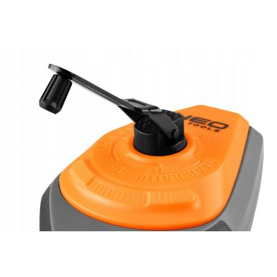 Sznurek traserski 3:1, obudowa plastikowa + kreda czerwona NEO TOOLS (49-951)