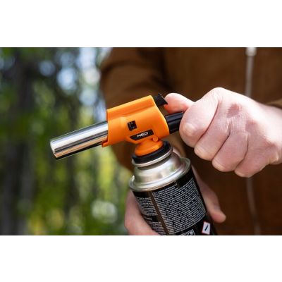 Palnik gazowy nakręcany z zapłonem piezo regulacja płomienia 1300°C NEO (20-027)