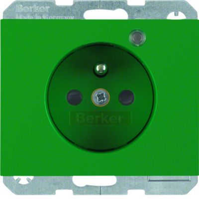 BERKER K.1 Gniazdo z uziemieniem i LED kontrolną z podwyższoną ochroną styków zielony 6765097013 HAGER (6765097013)
