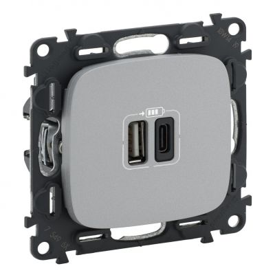 Valur:Al Ładowar 2Xusb A+C 3A 754967 LEGRAND (754967)
