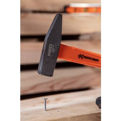Młotek ślusarski 500 g trzonek z włókna szklanego 25-145 NEO TOOLS (25-145)