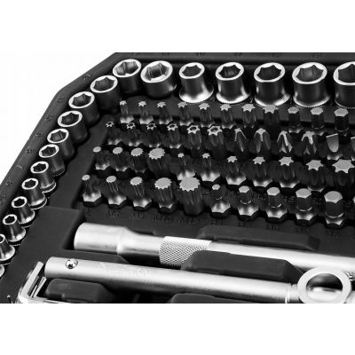 Zestaw klucze nasadowe duży 300 el. 1/2 3/8 1/4 walizka NEO TOOLS (10-218)