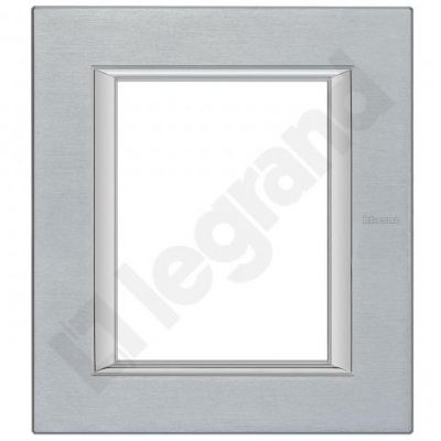 Axolute - Ramka Protokątna 3+3 Moduły Brushed Aluminium Ha4826Xc Produkt Wycofany LEGRAND (HA4826XC)