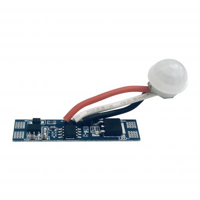 Włącznik z czujnikiem PIR do taśm LED, 5-24V, 8A (AD-TL-6497/S-R)