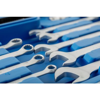 Komplet kluczy nasadowych zestaw 85 el. HOEGERT HT1R425 1/4' + 1/2' + płaskie (HT1R425)