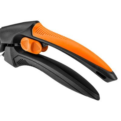 Sekator by-pass 210 mm zakres do 20 mm materiał PP uchwyt pokryty gumą TPR NEO TOOLS GTX (15-210)