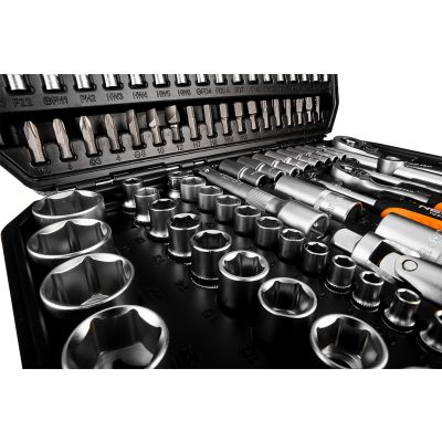 Zestaw kluczy nasadowych 110 elementów 1/2'' 1/4'' walizka NEO TOOLS (10-211)