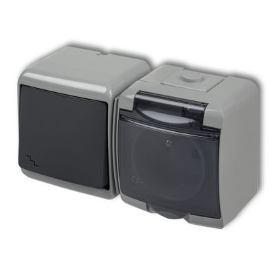KARLIK JUNIOR Łącznik schodowy z gniazdem pojedynczym z uziemieniem 2P+Z (klapka dymna; przesłony torów prądowych) 30WGHH-3dp (30WGHH-3dp)