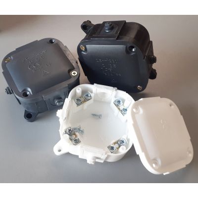 PUSZKA 85 X 85 IP-44 ODGAŁĘŹNA NAŚCIENNA Z ZACISK.BIAŁA 013.10 (013.10)