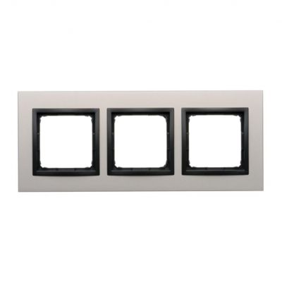 SIMON 54 NATURE WMDZ-0130xS-081 Ramka 3-krotna Nature-Metal, SATYNOWA NOC, IP20/IP44. (IP44-należy z DRN3/81 KONTAKT (DRN3/81)