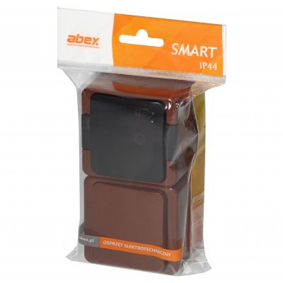 Gniazdo pojedyncze 2P+Z bryzgood. SCHUKO z klapką dymną + Łącznik 1-biegunowy IP44, SMART, brązowy (GWN-17SL BRĄZOWY)