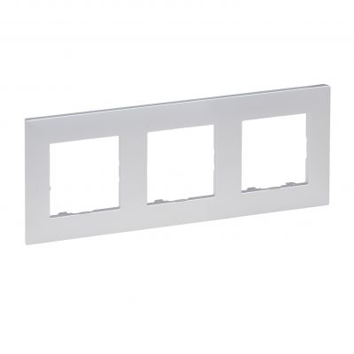 Niloe Step Ramka Potrójna 3X- Kolor Aluminium 863393 LEGRAND (863393)