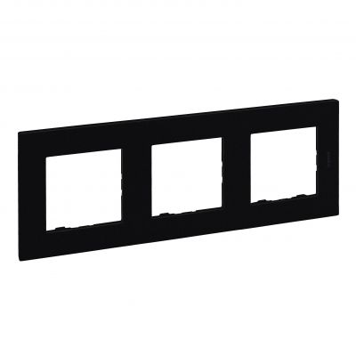 Niloe Step Ramka Potrójna 3X- Kolor Czarny 863593 LEGRAND (863593)
