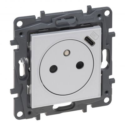 Niloe Step Gniazdo Pojedyncze Z Uziemieniem Z Usb Typu C Umieszczonym W Plakietce Zaciski Automatyczne Z Przesłoną- Kolor Aluminium 863338 LEGRAND (863338)