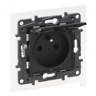 Niloe Step Gniazdo Pojedyncze Z Uziemieniem IP44 Zaciski Śrubowe Bez Przesłony Styków- Kolor Czarny 863535 LEGRAND (863535)