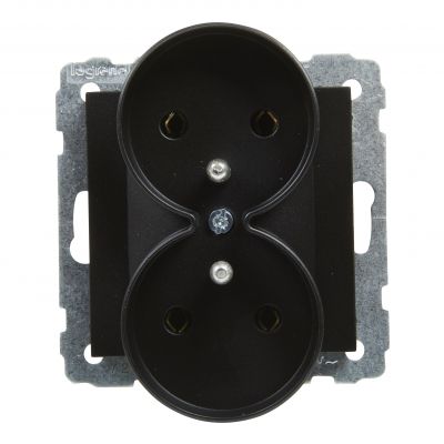 Suno Gniazdo Podwójne Z Uziemieniem 2x2P+Z 16A 250 V Zaciski Śrubowe Możliwość Montażu W Ramkach Wielkorotynych Czarny 721491 LEGRAND (721491)