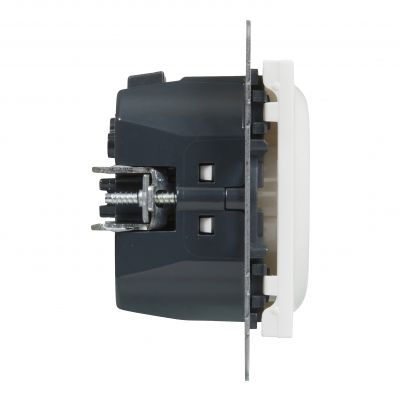 Suno Gniazdo Pojedyncze Z Uziemieniem Schuko 2P+Z 16A 250 V + Usb Typ C 1,5A 5 V Biały 721129 LEGRAND (721129)