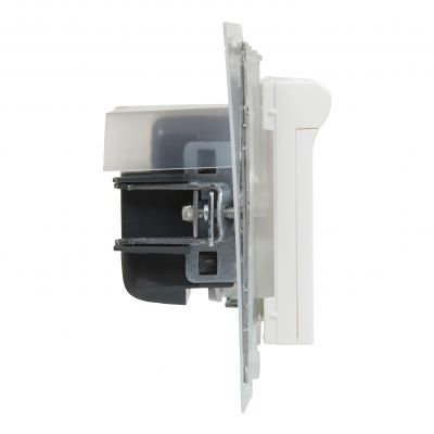 Suno Gniazdo Pojedyncze Z Uziemieniem 2P+Z IP44 16A 250 V Zaciski Automatyczne Z Przesłoną Biały 721186 LEGRAND (721186)