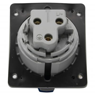 P17 Tempra Pro Gniazdo Tablicowe 32A 2P+Z 230V IP44 555284 LEGRAND (555284)