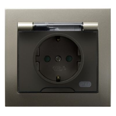 KIER Gniazdo bryzgoszczelne z uziemieniem schuko IP44 z przesłonami torów prądowych klapka przezroczysta kolor satyna light GPH-1WSP/45/d OSPEL (GPH-1WSP/45/d)