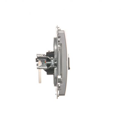Simon Basic Gniazdo komputerowe RJ45 kategoria 6 pojedyncze z przesłoną przeciwkurzową . Montaż na łapki lub wkręty srebrny mat BM61.01/43 KONTAKT (BM61.01/43)