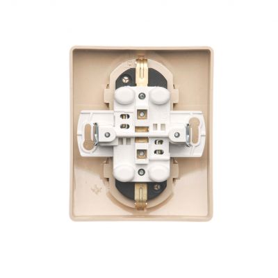 Simon Basic Gniazdo wtyczkowe z uziemieniem Schuko podwójne z przesłonami torów prądowych beż BGSZ2Z/12 BGSz2z/12 KONTAKT (BGSz2z/12)