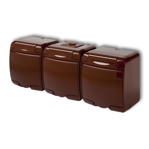 KARLIK JUNIOR Gniazdo potrójne z uziemieniem 3x(2P+Z) (klapka brązowa; bez przesłon) 4GHE-3 - 4ghe_3.jpg