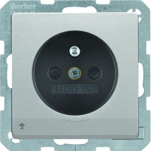 BERKER Q.x Gniazdo z uziemieniem i podświetleniem orientacyjnym LED aluminium aksamit lakierowana 6765106084 HAGER - a7177db605f8e7fca23114a42ff652c3ad9abf7d.jpg