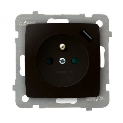 KARO Gniazdo pojedyncze z uziemieniem z przesłonami torów prądowych, z ładowarką USB - kolor czekola - a899145ee0639d43ec8b495fe2e96b295fe9e6d4.jpg