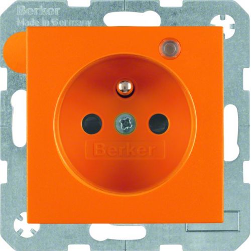 BERKER S.1/B.3/B.7 Gniazdo z uziemieniem i LED kontrolną z podwyższoną ochroną styków pomarańczowy 6765091914 HAGER - bc5afcc6df2afa0817f1170ba0a4a726e301c203.jpg